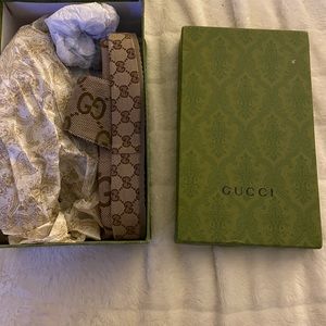 Gucci slides. Brand new